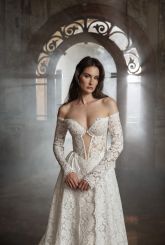 Samantha со съемной юбкой