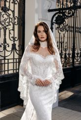 Fabienne с фатой