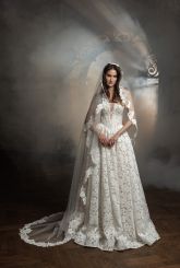 Amadea  с фатой